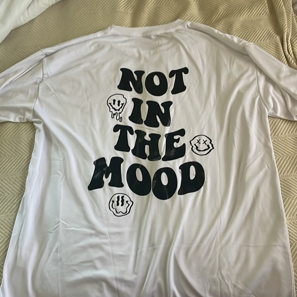 oversized soft white tshirt size Large like new condition - Picture 2 of 2